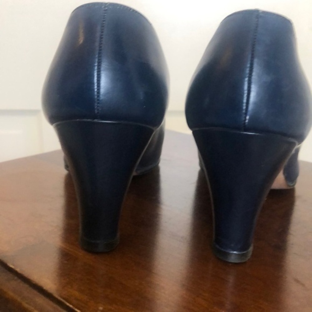 Saks Fifth Avenue shoes size 7.5 black/blue pumps - Picture 5 of 6